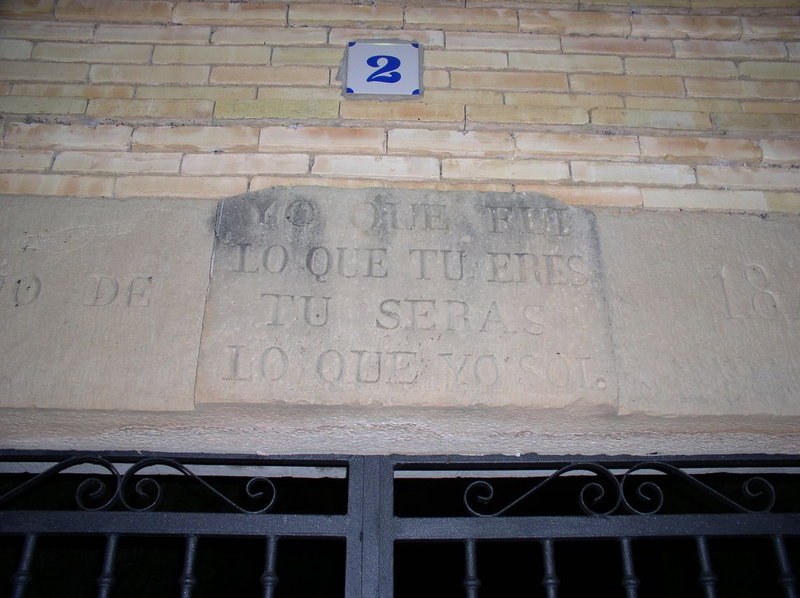 Devise d'un cimetière : je fus ce que tu es, tu seras ce que je suis. C'est pas faux... - 051.JPG 051.JPG